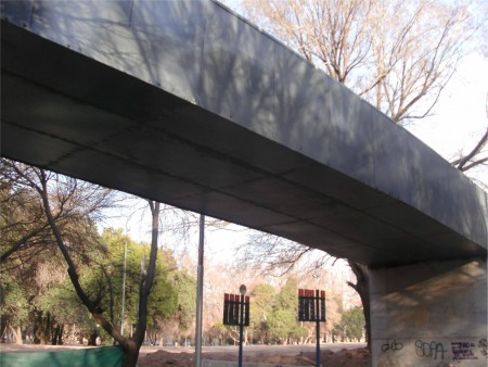PASARELA DEL BICENTENARIO RECUBIERTA DE CHAPA 